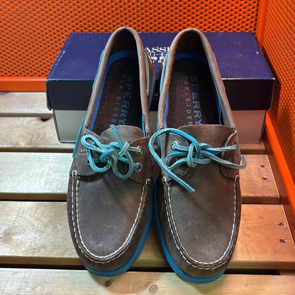Sperry Men's Authentic Original™ Top-Sider 'Dark Brown & Neon Blue' - Picture 2 of 8